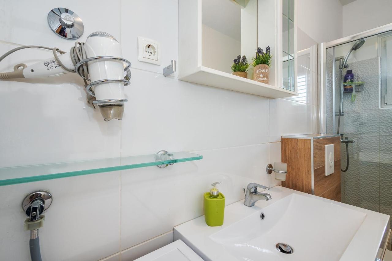 Sunny Apartments Stobreč المظهر الخارجي الصورة