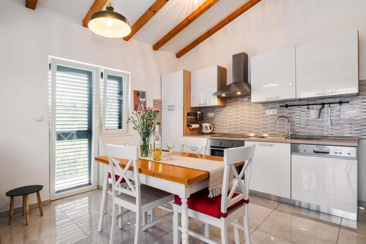 Sunny Apartments Stobreč المظهر الخارجي الصورة